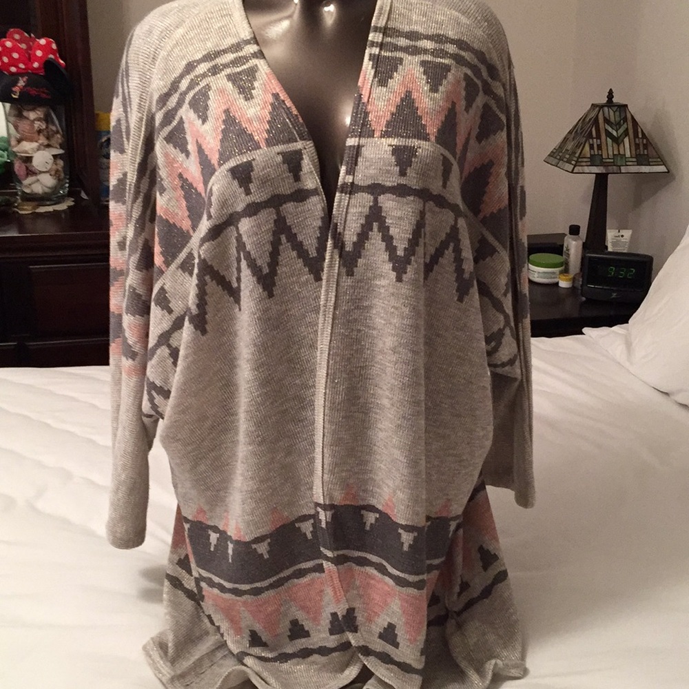 NWOT Maurice’s lightweight sweater